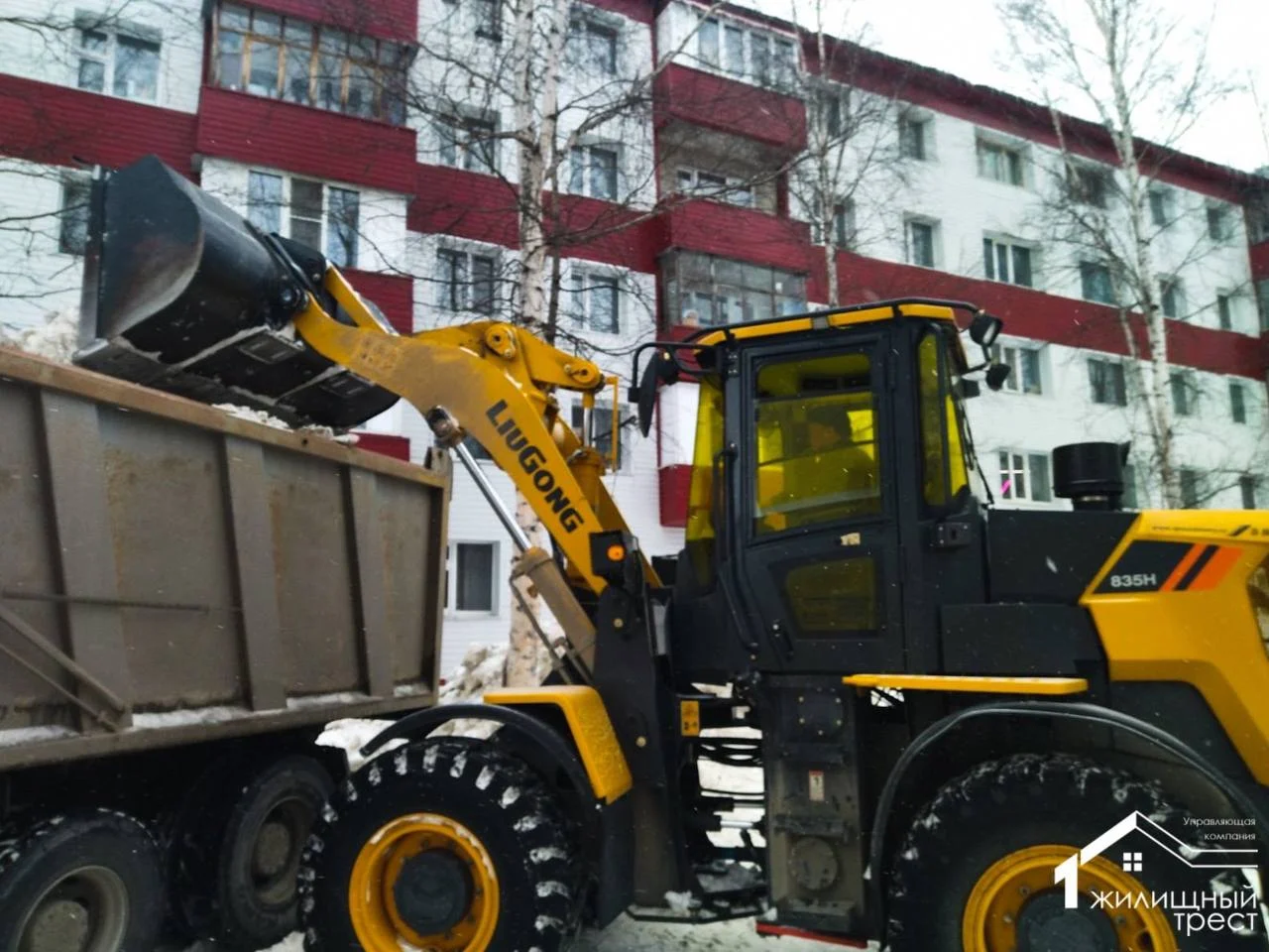 Дорожные бригады патрулируют улицы