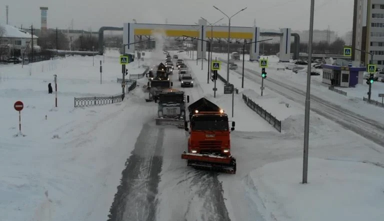 Спецполигон продолжает прием снега из города